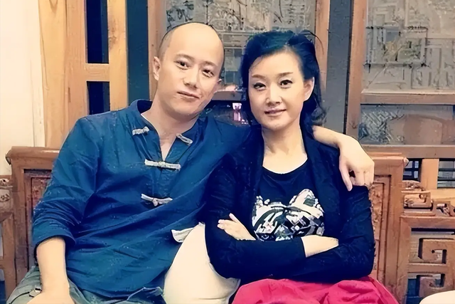 宋祖英：连登24届春晚，39岁高龄生子后“消失”，57岁身材似少女