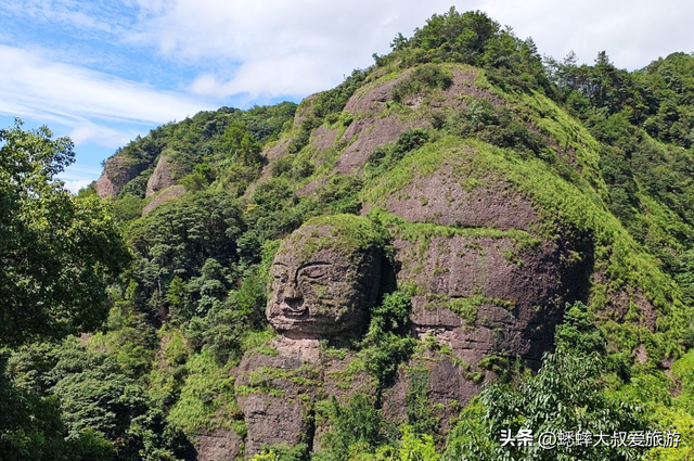 距离杭州1小时车程，藏着个“小泰山”，常年云雾缭绕，很惊艳！