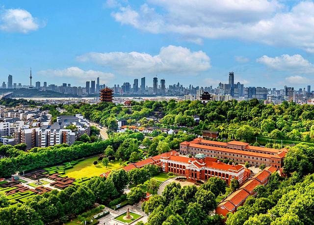 没有哪个城市能替代武汉成为湖北省会，而且武汉直辖近期概率较低