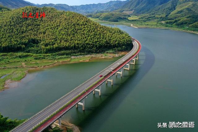 水库边有观景台指示牌，为何没有观景台？误人无数