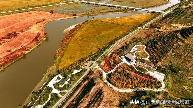 万荣县：汾河岸畔景色美
