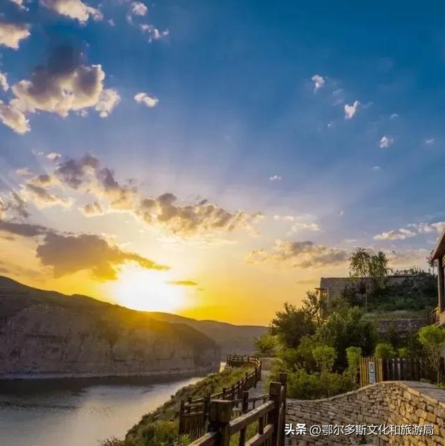 住进峡谷雅宿,我找到了初冬最治愈的打开方式~