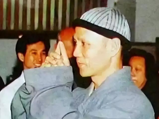 曾因赵雅芝剃度出家的“霍元甲	”，如今只是一名77岁的普通老头