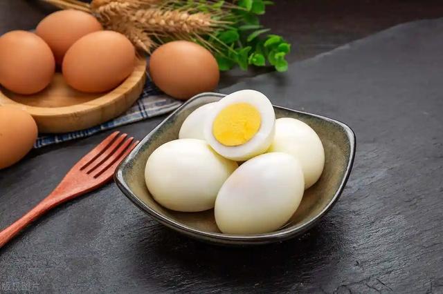 哮喘患者不能吃鸡蛋？医生辟谣：不想哮喘加重，少吃这3种食物