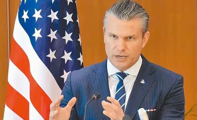 特朗普还没登机访华，美防长突然通告全球，美方无意改变台海现状