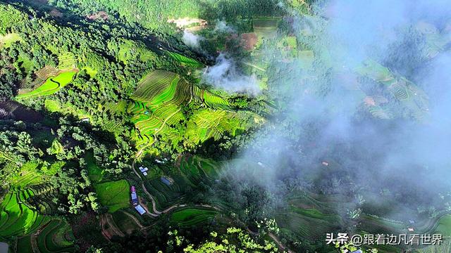 《西双版纳 澜沧行》漫山云雾绕左都，佤寨风情入画来