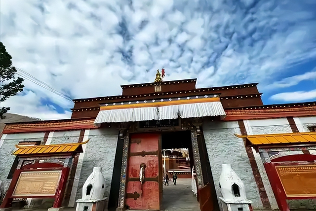 三国交界生命答卷，马家父子拿血肉换边贸，布鲁兄弟用微笑破国界