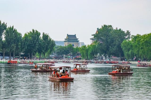 “中轴游”成为北京金名片