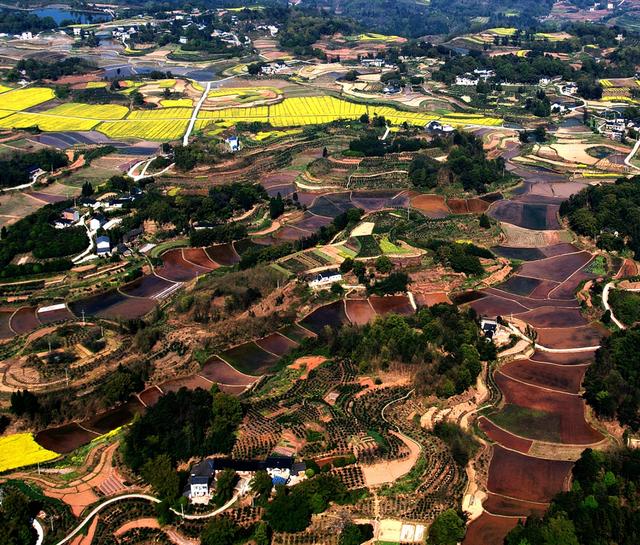 江津关胜：岁月沉淀的土地