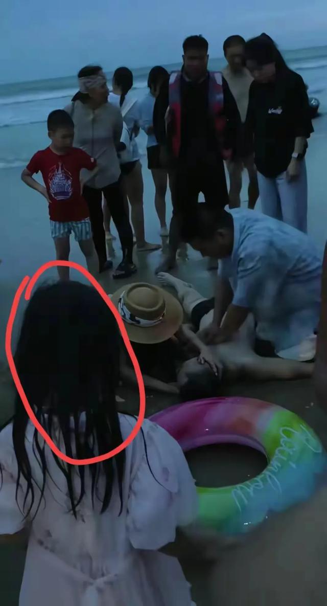 三亚亲子游沦为生死时速，溺水悲剧引人深思，防患未然是度假王道