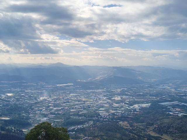 南行漫记：逃离弥勒市，去元谋寻找有温度的冬天