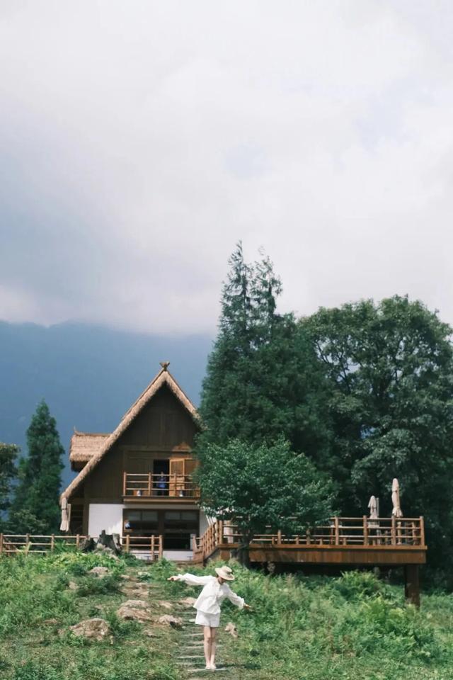 秋天还没过够？那就去乐山留住秋天！