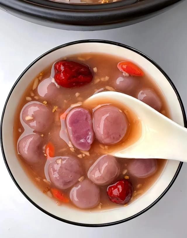 60岁以后，吃十斤黑豆不如1两它，硒含量是洋葱的30倍	，别不懂吃