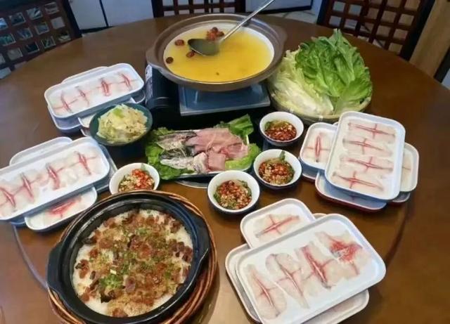 你好柳州热爱音乐节“拿捏”指南！龙湖吃住玩攻略打包完毕→