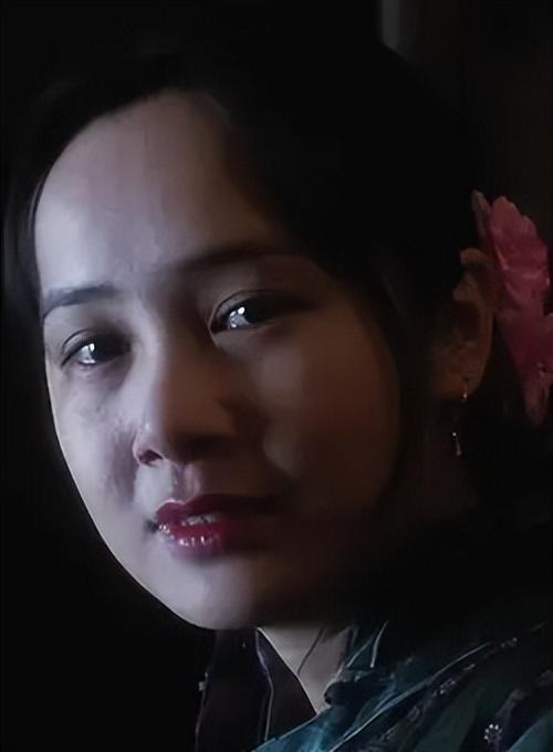 风流成性、老少通吃，被称女人中极品的她，为何56岁依旧单身？