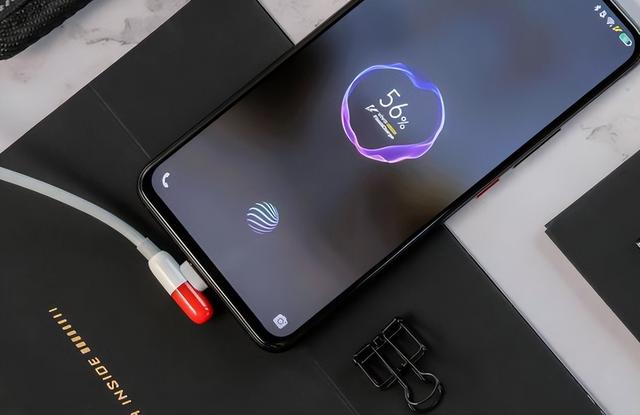 手机充电发展史：从5W到120W，国产手机全面超越国际厂商