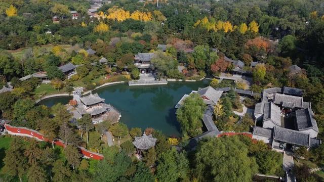 图片故事 | 秋染晋祠：当千年古建染上斑斓秋色