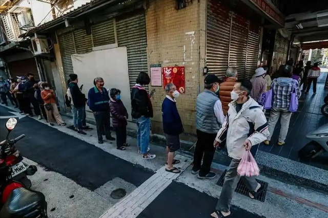 日本亮出王牌，中国束手无策？高市赌美国不会见死不救	，结果悲剧