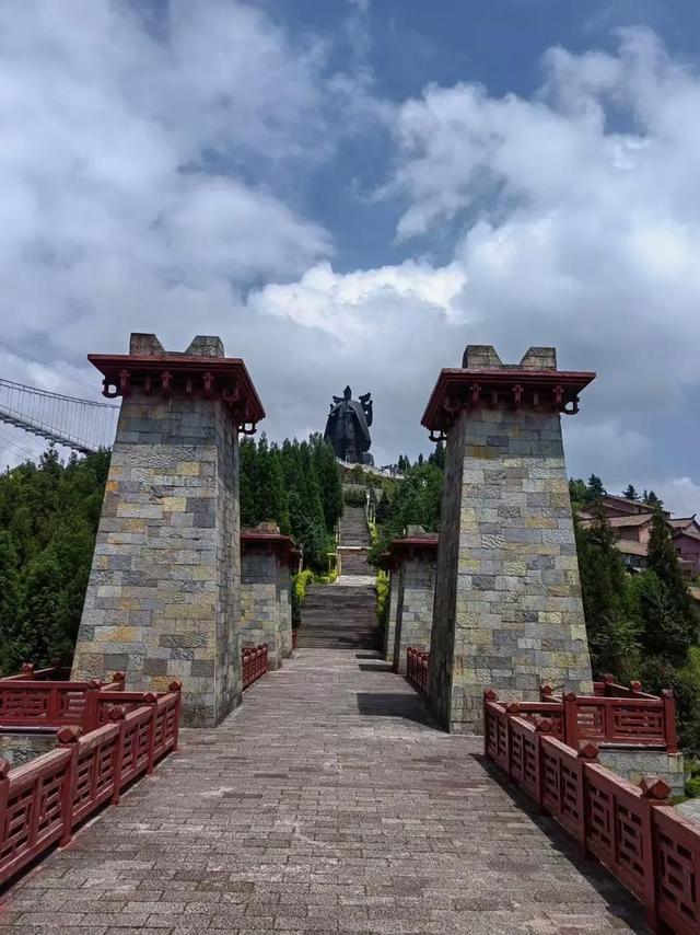 退休教师亲测！贵州这5个“凉都”避暑胜地，人均1000+玩转全季