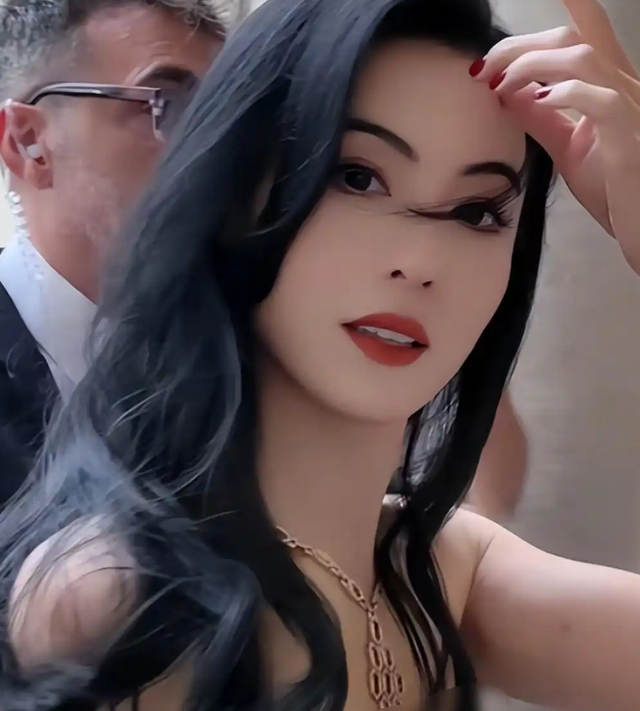 张柏芝自曝安排好身后事2天，令人恶心一幕发生，谢贤周星驰遭殃