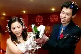 “亚洲飞人”张翔：排球生涯有遗憾，娶空姐为妻，后来怎样了？图片