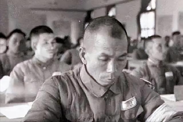 解放后，功德林关了8个黄埔一期生，最终7人特赦，唯有1人被枪决