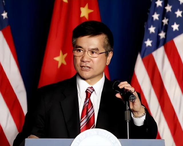 骆家辉警告中国：最好不要自主生产尖端芯片，这不是美国想看到的