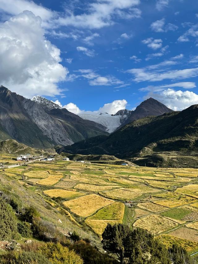国内无敌！蝉联中国最美县域，这处藏地山水秘境，比瑞士美100倍