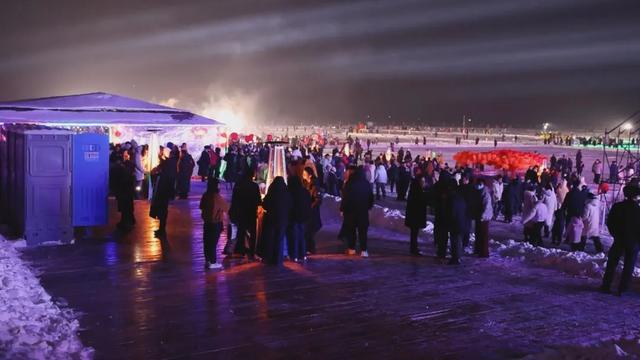 暖心守护!青格达湖冰雪节背后的“平安防线”