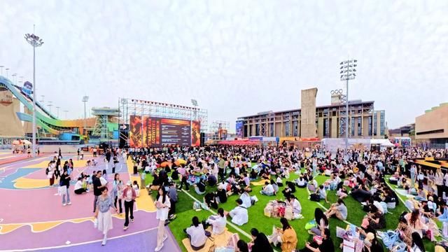 人人人人山人海！国庆首日，石景山人气爆棚——