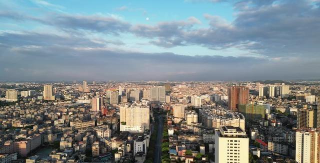 陕西没料到，河北也没料到，如今的中国河南省	，已成为全国焦点