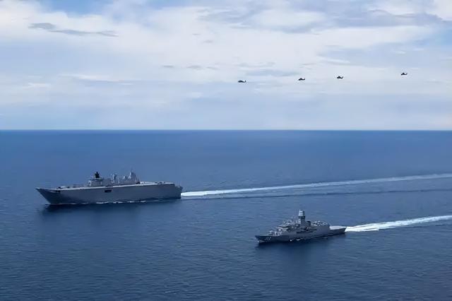 中日钓鱼岛对峙，高市呼叫外援，澳军监测解放军动作	，局面1：33