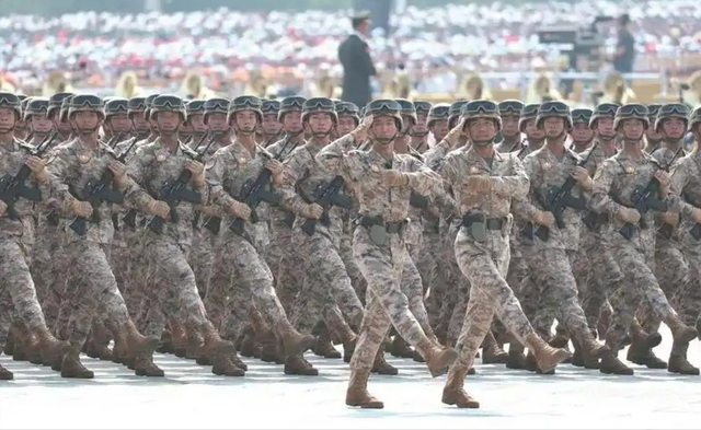 中美一旦开战，美国首个打击对象曝光？堪比核打击，中国早有准备