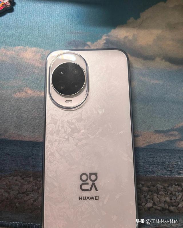 华为nova 14又是一芯传三代，但是续航还不错