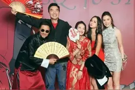 炸裂了！48岁舒淇办结婚纪念日，现场鲜花簇拥超浪漫，照片全曝光图片