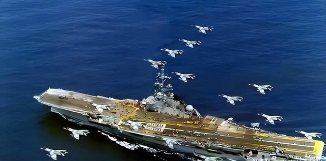 又让张召忠说中了？东拼西凑550亿建的2艘航母，如今彻底成为累赘