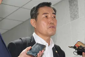 “叫美国大使来跪在太极旗下”韩国真急了，要被祭上餐桌？图片