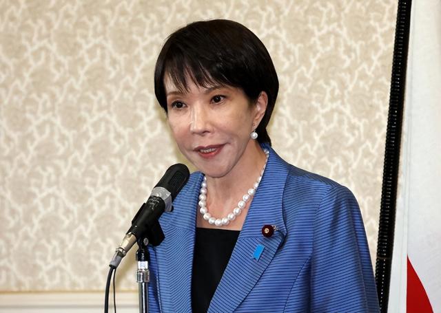 中日关系再变	，13年来日本首次被拒，高市不服：当众喊出1个名字