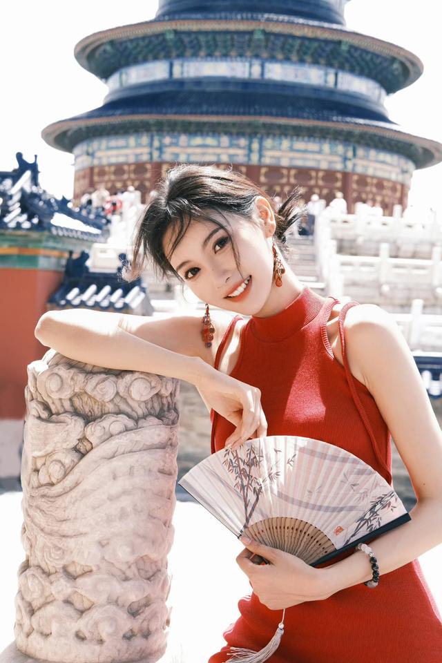 天坛红裙大片美到犯规！这氛围感绝了！