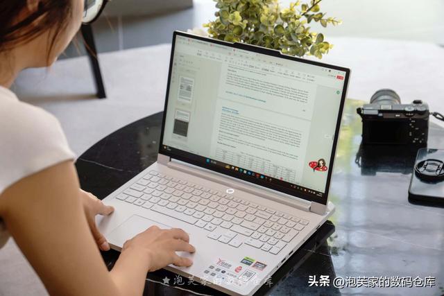 5070还是60？拯救者R9000P 8945HX+5070深度体验 白色性能再加50%