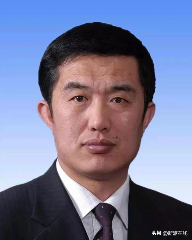 11名候补中央委员递补为中央委员会委员