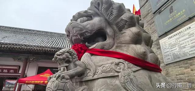 汉服古韵迎佳节 别样三八绽芳华——万荣李家大院妇女节人气火爆