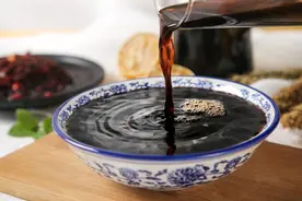 入夏以后，不管平时饮食如何，这六样东西用醋泡着吃，早吃早受益图片