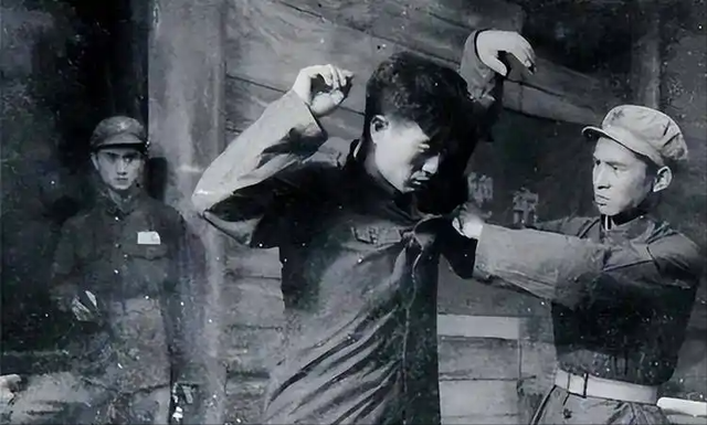1951年，特务落网受审时竟然语出惊人：我的同伙是华北军区参谋长