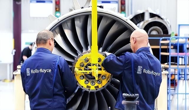 绝不向中国低头！宁愿裁员9000破产，也不接受中国的帮助