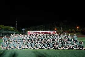 入伍出征在即，预定新兵这样过中秋节图片