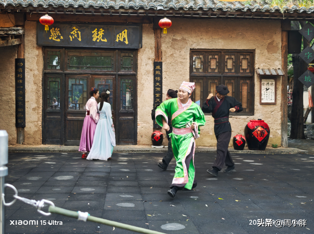不被“宋文化”束缚的文旅创新，李师师被英雄救美