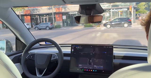 万亿薪酬落地！马斯克押注100万台机器人，扬言让全人类变富？