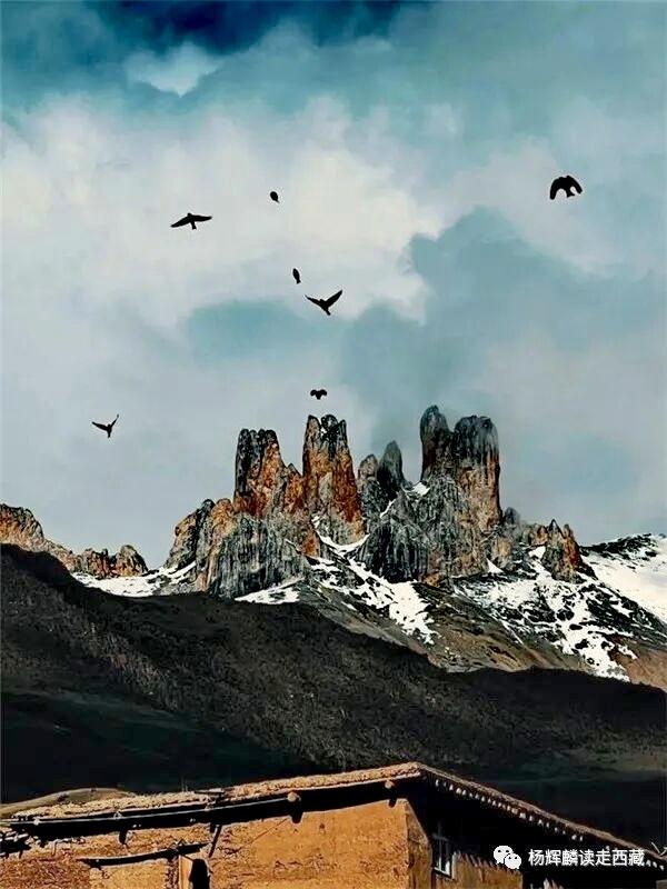 昌都•洛隆，神山景色优美，动植物资源丰富