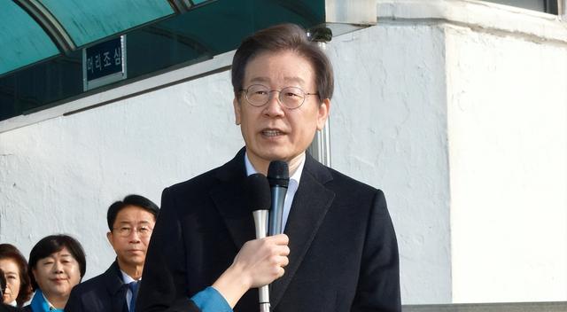 韩国外长离开北京当天，李在明宣布“选美国”，想让中国别太计较